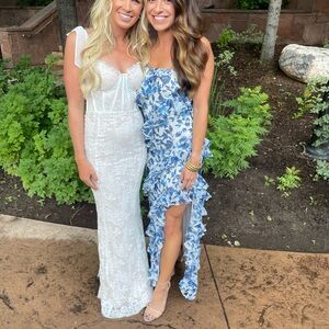 Romanza Gown in White Chantilly Lace V. Chapman